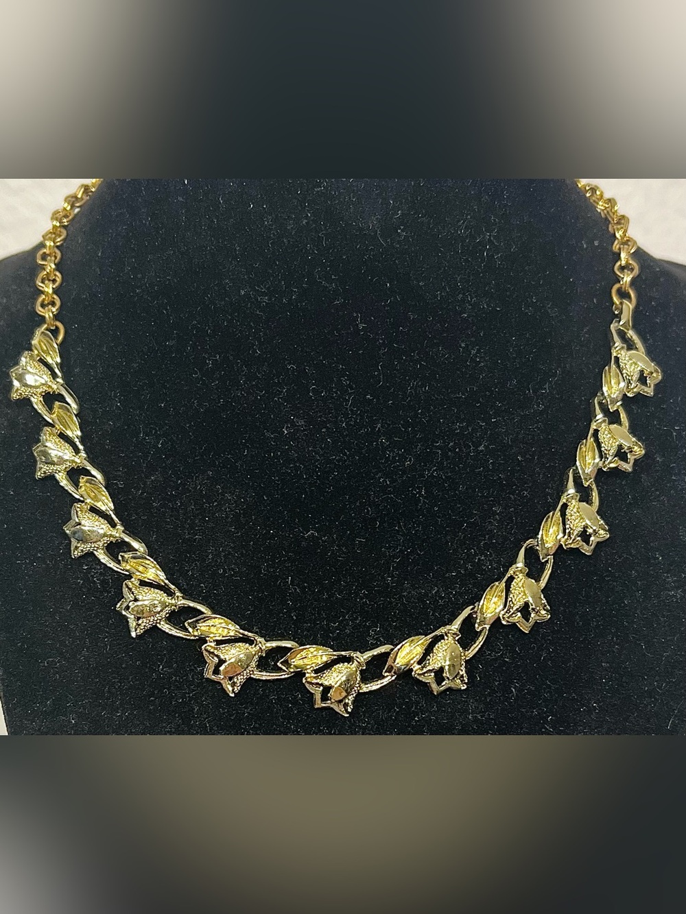 Vintage Gold-Tone Floral Link Necklace